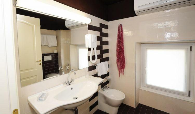 Bathroom 7