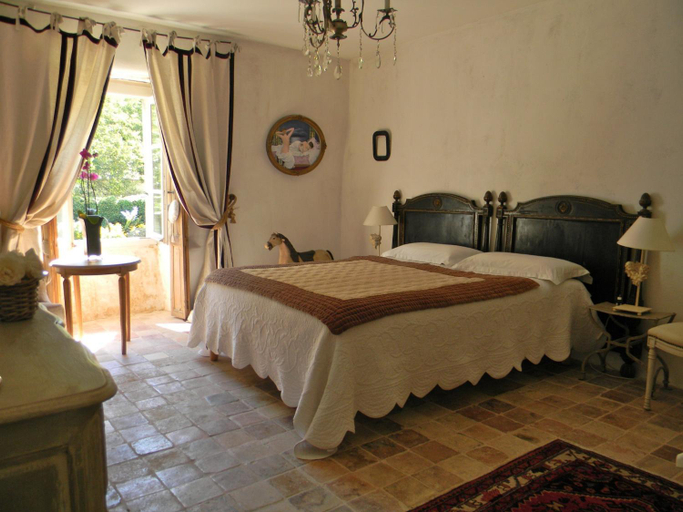 4, La Grange a Nicolas, Jura