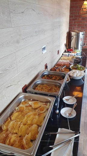 Food & Drinks