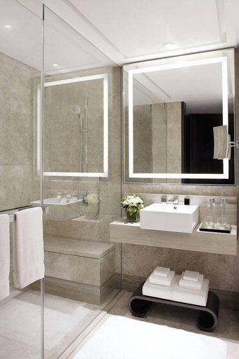 Bathroom 19