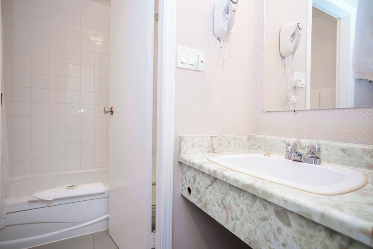 Bathroom 4, Sandman Inn McBride, Fraser-Fort George