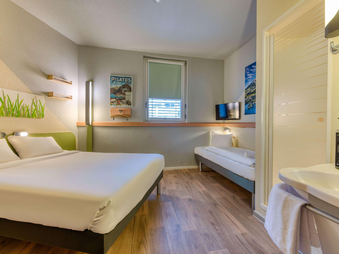 Bedroom 18