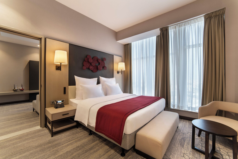 Bedroom 5, Ramada By Wyndham Riyadh King Fahd Road, Riyadh