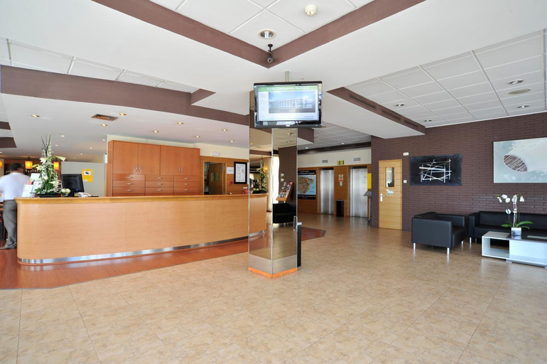 Public Area 2, Hotel Travelodge Barcelona del Valles , Barcelona