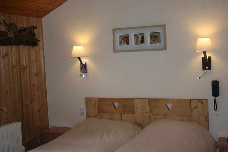 Bedroom 3, Logis Hotel Gai Soleil, Haute-Savoie