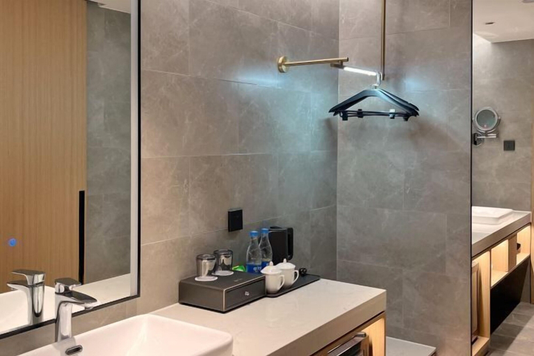Bathroom 4, QingFeng Hotel, Taizhou