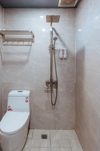 Bathroom 7