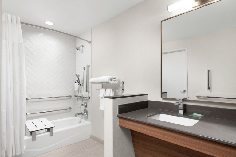 Bathroom 4, Fairfield Inn & Suites By Marriott Victorville, San Bernardino