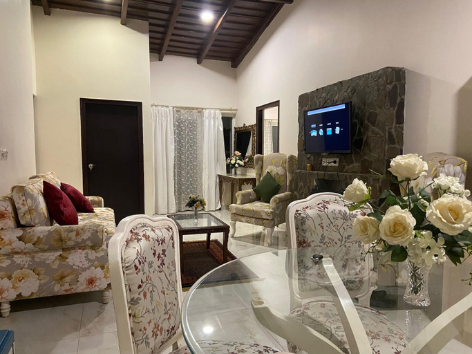 Others 4, Luxsugero Penthouse Kaichidham, Nainital