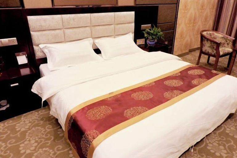 Bedroom 5, Feitian Hotel, Baiyin
