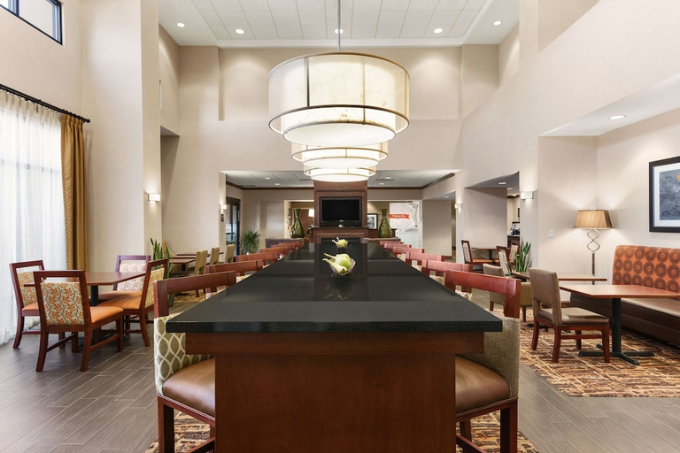 Food & Drinks, Hampton Inn And Suites Opelika I 85 Auburn Area, Lee