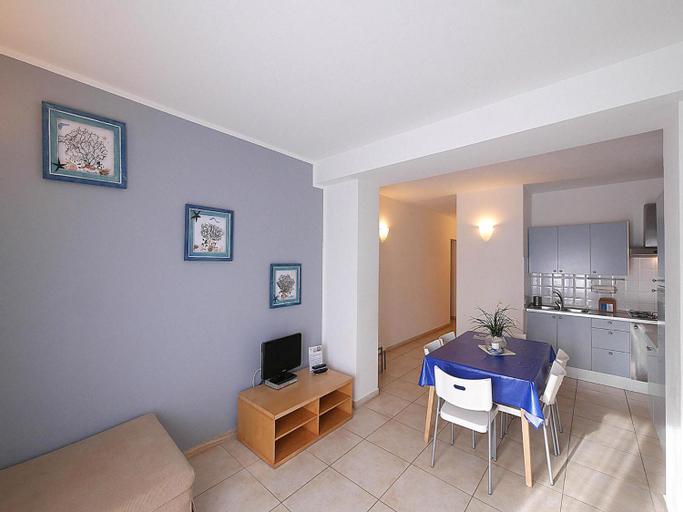Dining Room 14