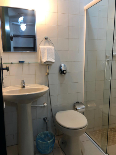 Bathroom, Pousada Canteiros, Armação dos Búzios