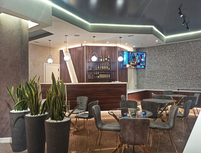 Food & Drinks 5, Viva Hotel, Kharkivs'ka