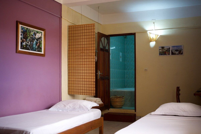 Bedroom 2, Hôtel La Terrasse du Voyageur, Diana