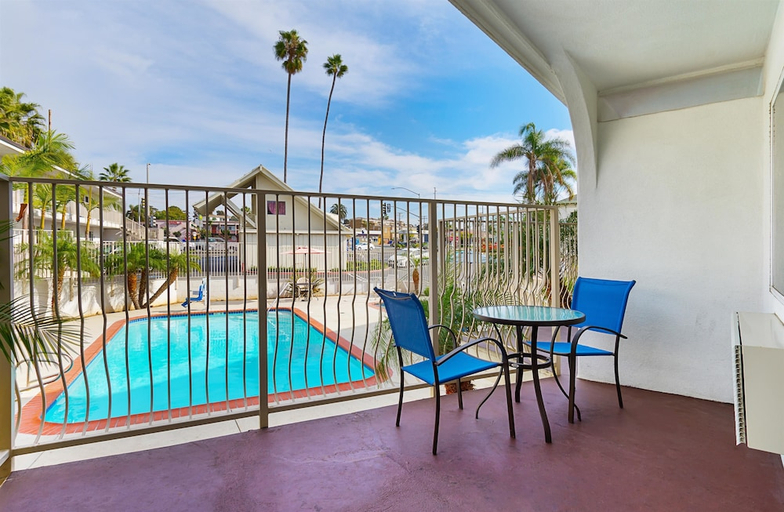 Others 5, Motel6 Oceanside, CA - Marina, San Diego