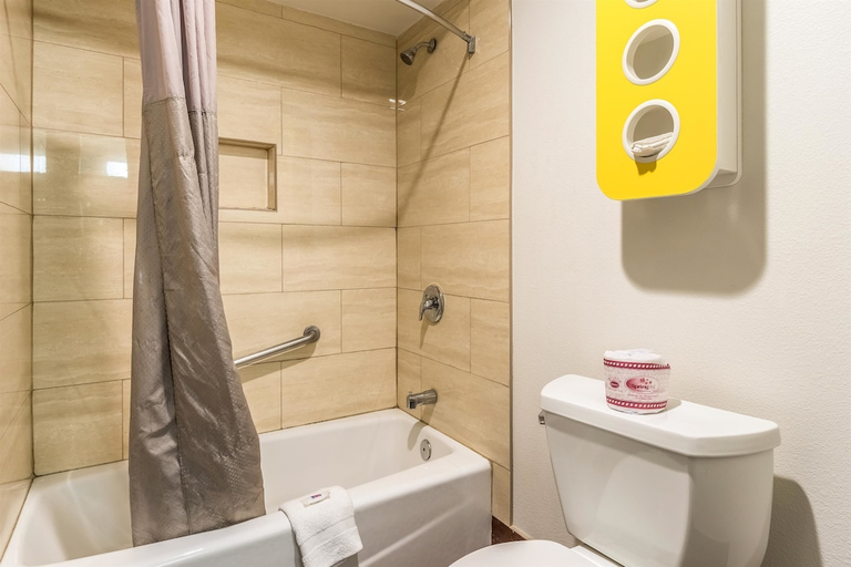 Bathroom 3, Motel6 Oceanside, CA - Marina, San Diego