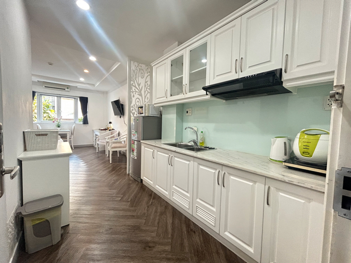 Dining Room 9