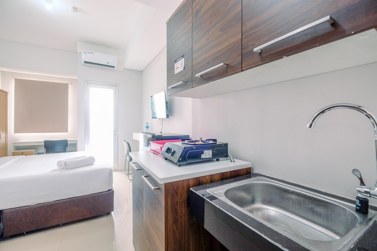 Others 2, Cozy and Modern Look Studio Transpark Juanda Bekasi Timur Apartment By Travelio, Bekasi
