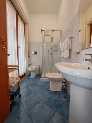 Bathroom 3, Villa Rosa Sorrento, Napoli