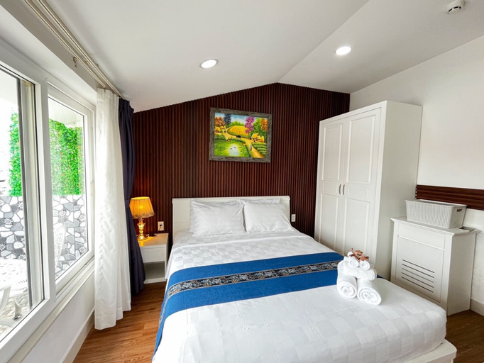 Bedroom 27