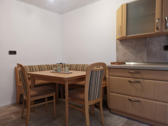 Dining Room 4, Top Unterkunft in der Pfalz, Bad Dürkheim