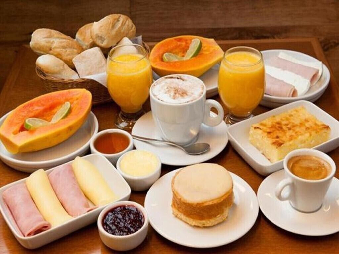 Food & Drinks