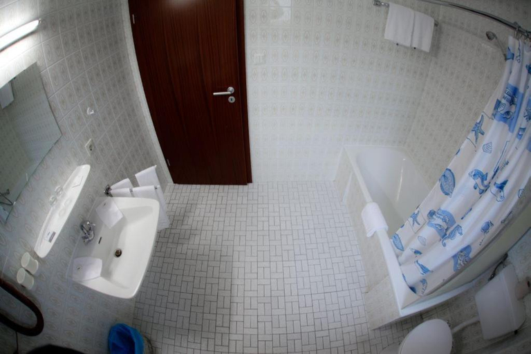 Bathroom, Meyer Appartments, Echternach