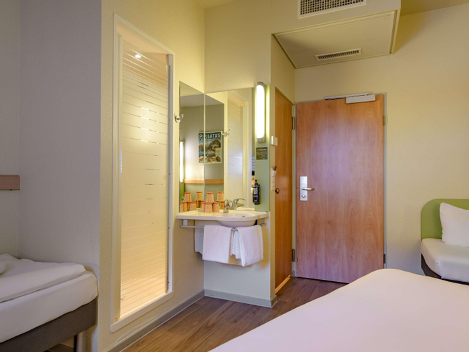 Bedroom 21