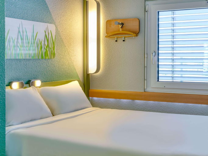 Bedroom 12