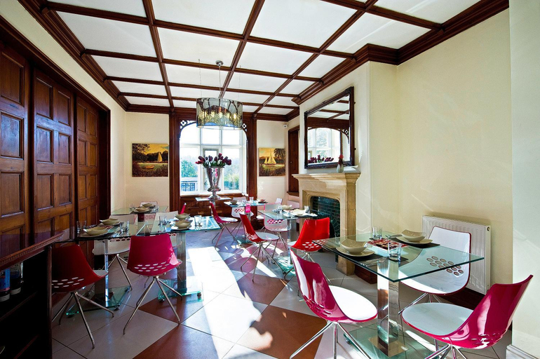 Food & Drinks 5, Godalming Hotel Guest House, Surrey
