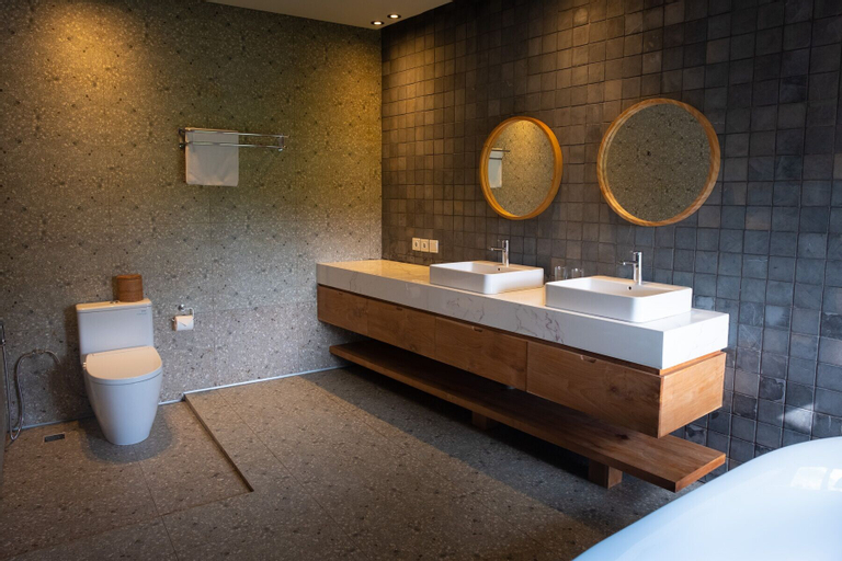 Bathroom 6