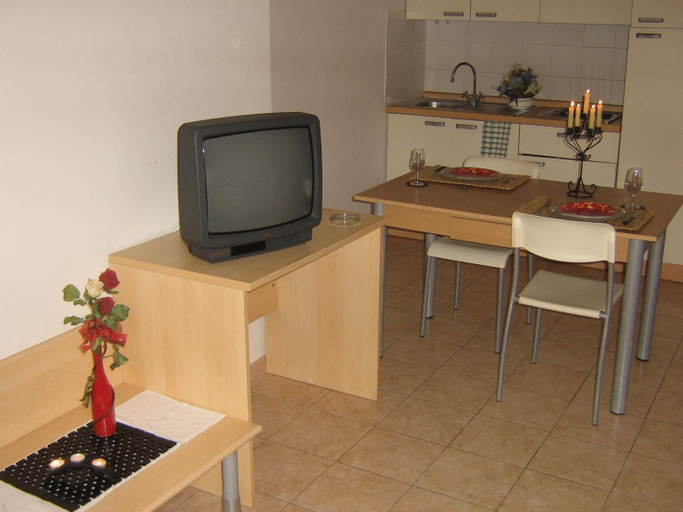 Others 5, Residenza San Giovanni, Arezzo