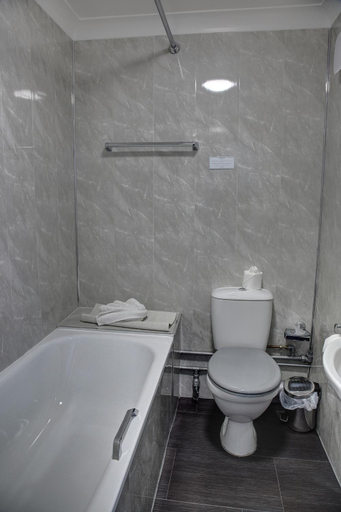 Bathroom 3, The Orwell Hotel, Suffolk