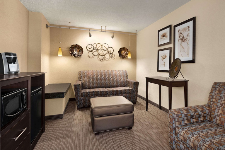 Others 5, Baymont by Wyndham Owatonna, Steele