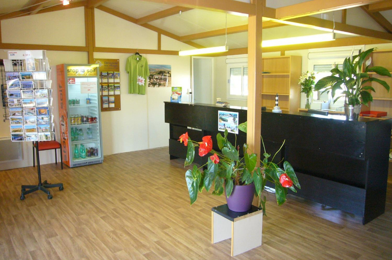 Public Area, ULVF Les Beaupins, Charente-Maritime