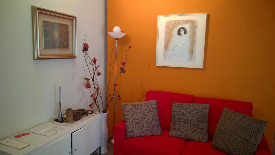 Others 5, Agora Residenza, Mantua