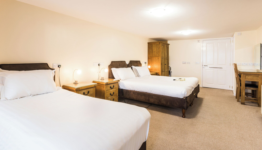 Bedroom 2, King Arthur's Arms Inn, Cornwall