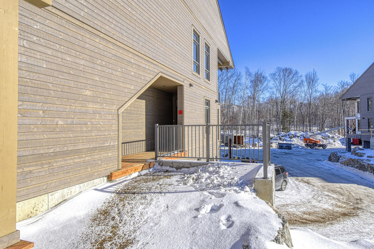 Exterior & Views 2, 105 Verbier Building 12, Les Laurentides