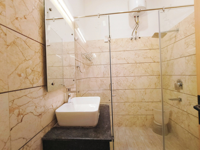 Bathroom, Hotel Ricky Intl by Sahibs Hotels, Amritsar