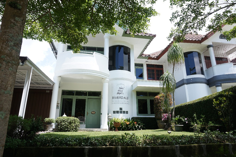 Riverdale Villa Bandung, Bandung