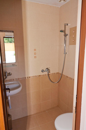 Bathroom 4, Hotel Fantasy, Lyubimets