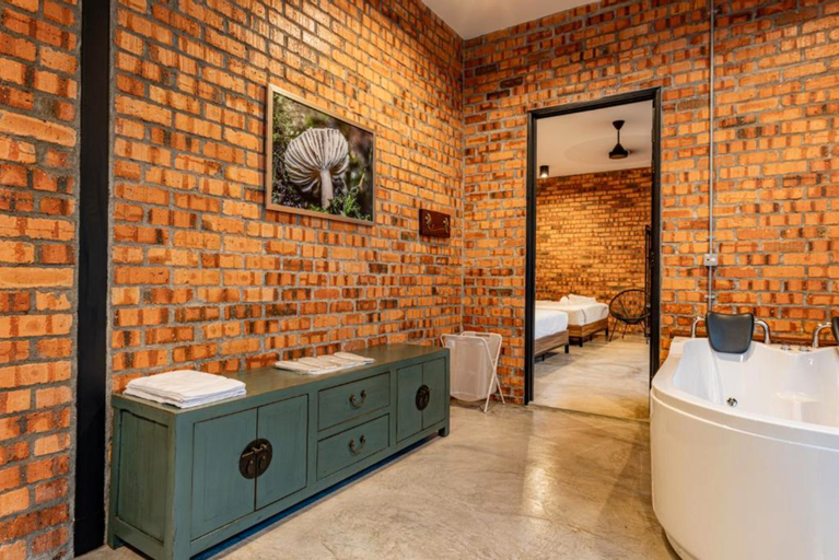 Bathroom 8