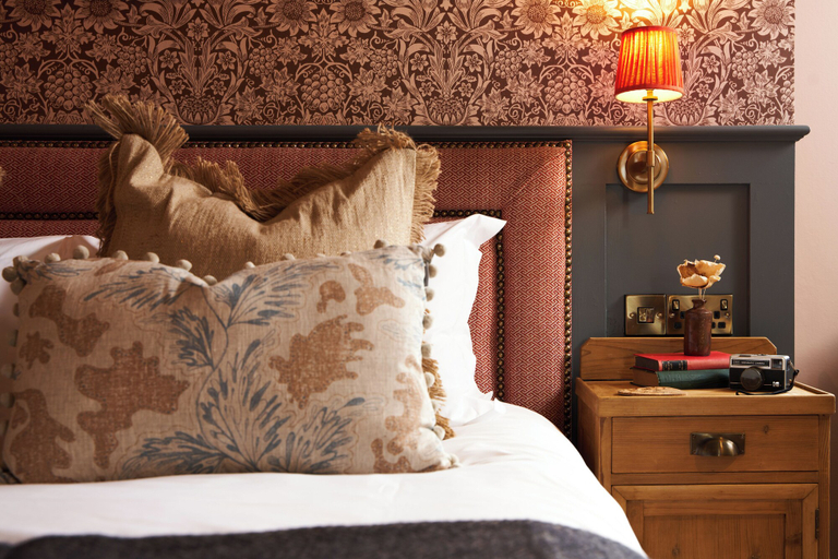 Bedroom 4, Harbour Inn, Cornwall