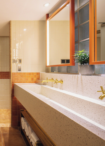 Bathroom 7