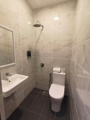 Bathroom 3, Red's Hotel, Bintulu