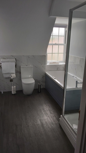 Bathroom 5, Rutland Hall Hotel & Spa, Rutland