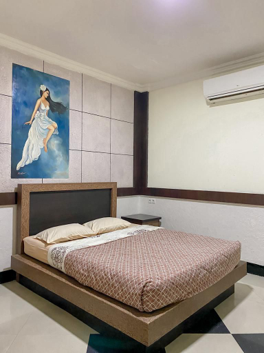 Others 5, Allisa Motel, Serang