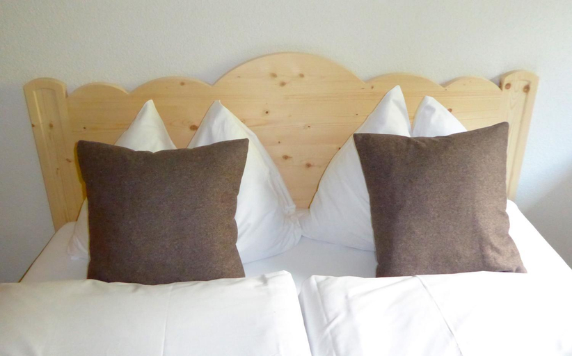 Bedroom 2, Hotel Roseg Gletscher, Maloja
