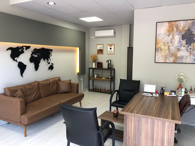 Others, Karaca Suites Apart, Merkez